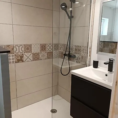 Chez Aurore Et Adri 3* أوليوليه